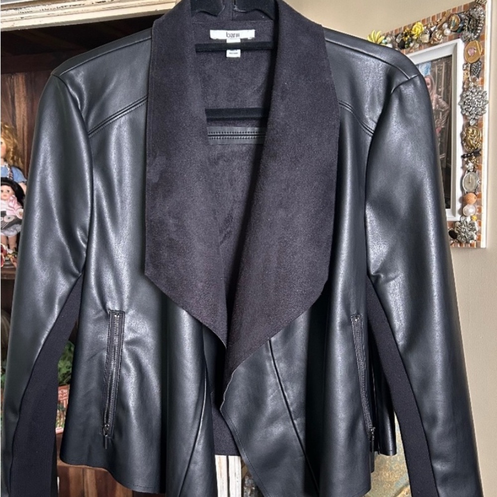Cropped Faux-Leather Flyaway Bar III Black Jacket- Medium